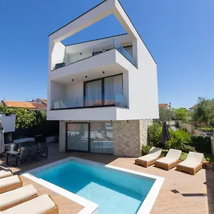 Luxury Favela With Heated Pool Villa Trogir